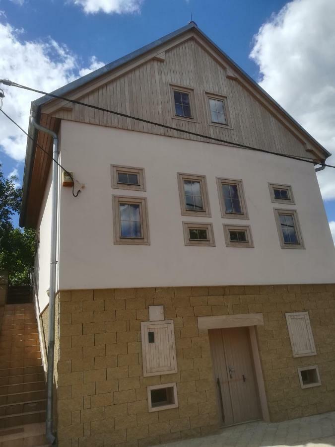 Ubytovani U Krizu Bulhary Zewnętrze zdjęcie